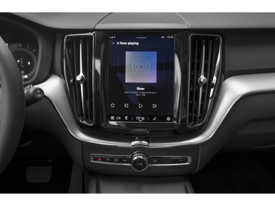 2023 Volvo XC60 Ultimate Bright Theme
