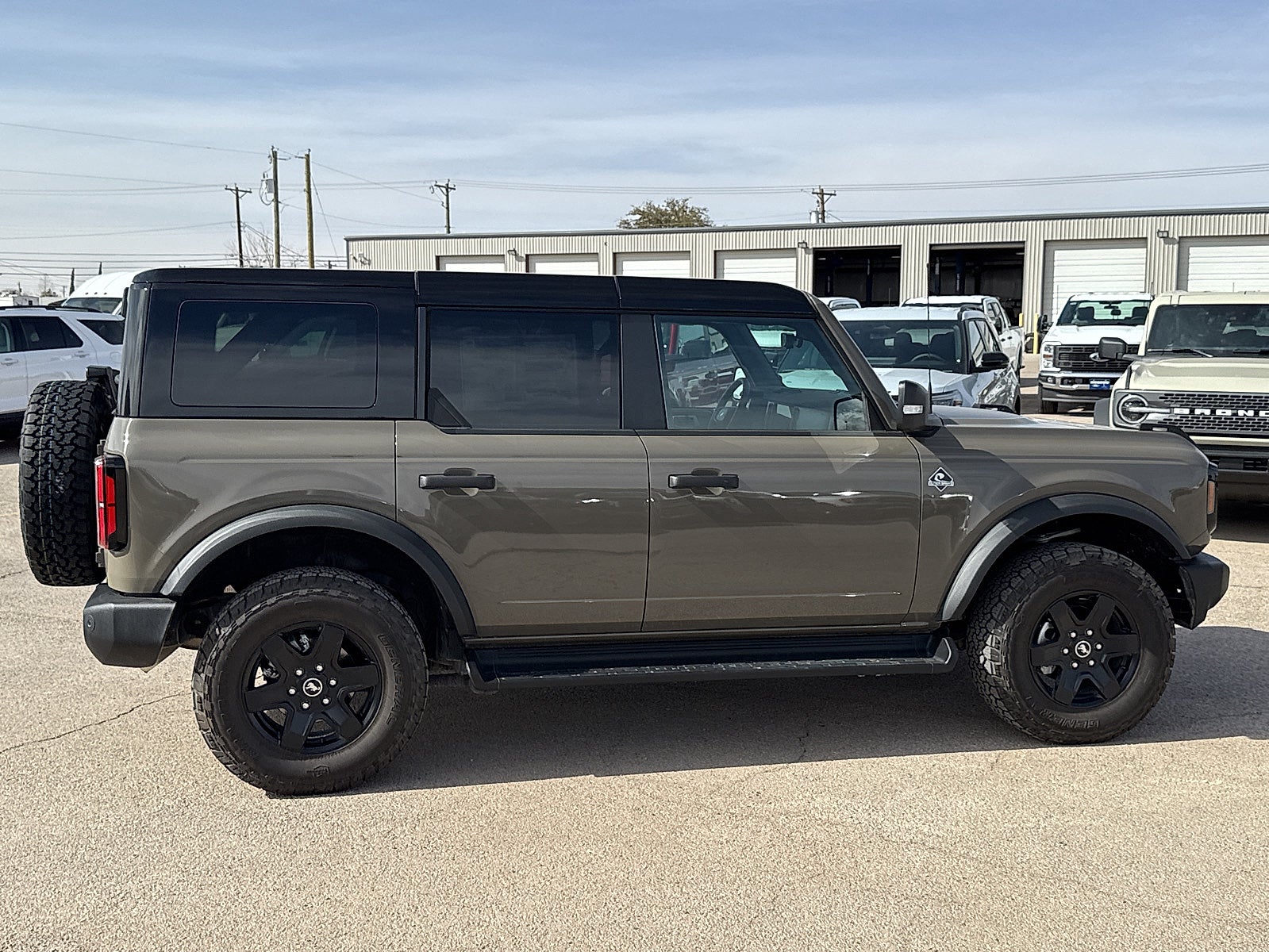 2025 Ford Bronco Outer Banks