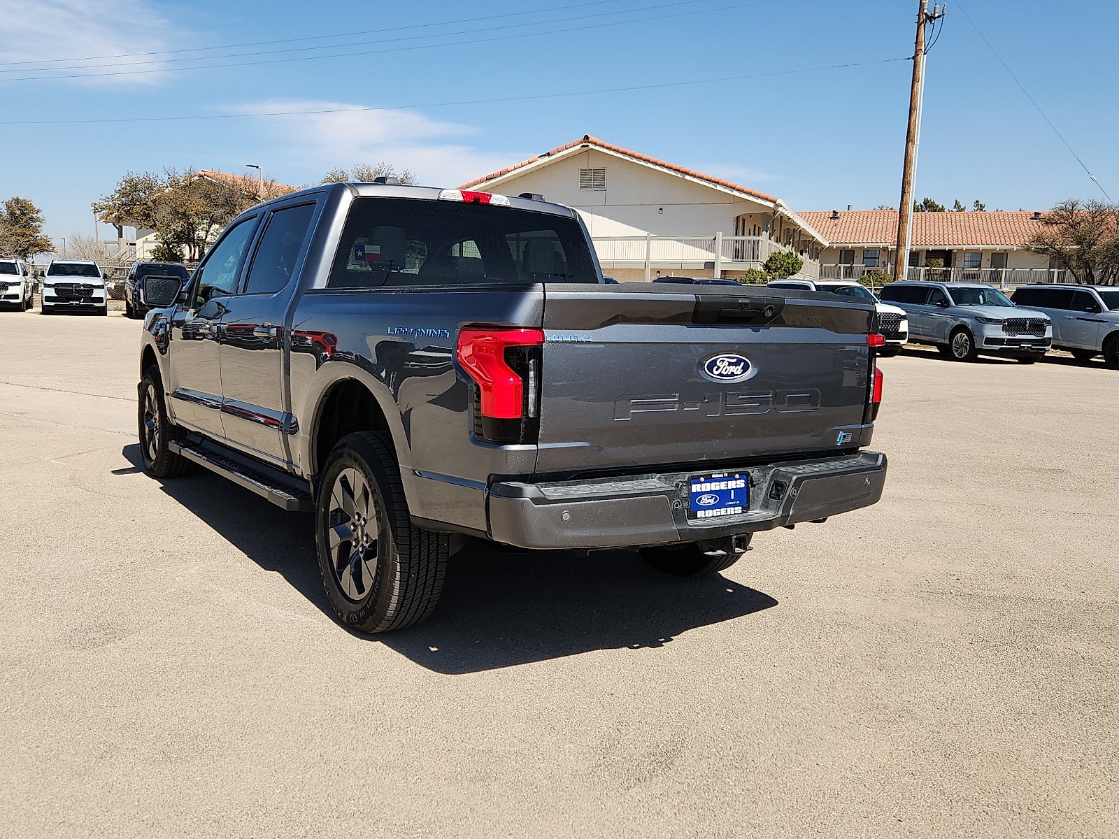 2025 Ford F-150 Lightning Flash