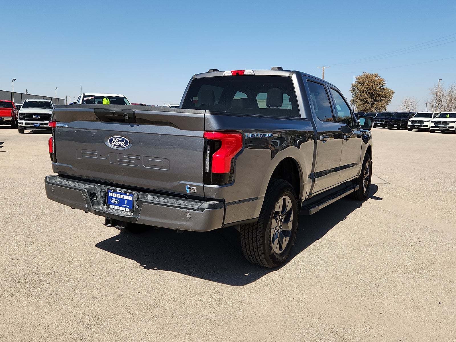 2025 Ford F-150 Lightning Flash