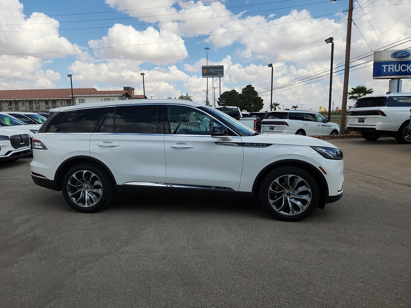 2025 Lincoln Aviator Reserve