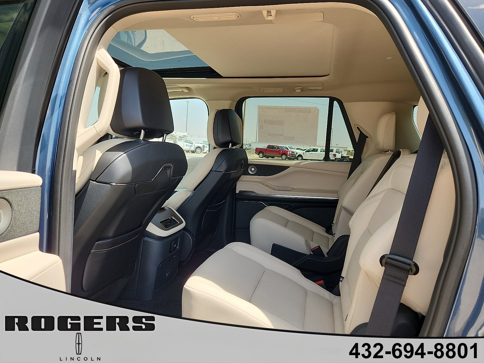 2027 Lincoln Navigator Reserve