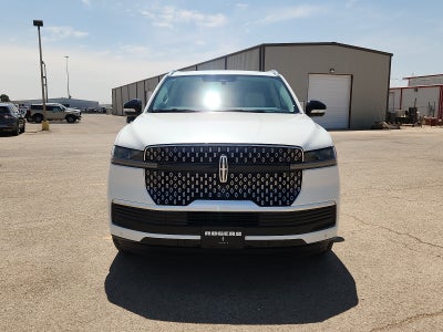 2027 Lincoln Navigator Reserve