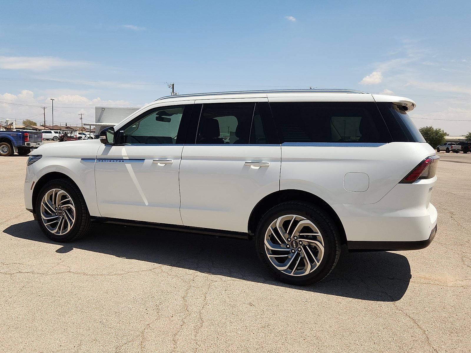 2027 Lincoln Navigator Reserve