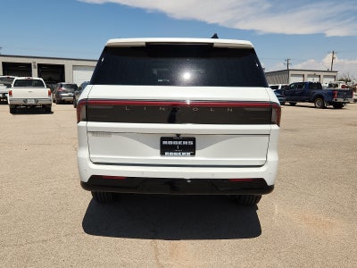 2027 Lincoln Navigator Reserve