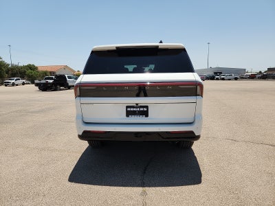 2027 Lincoln Navigator Reserve