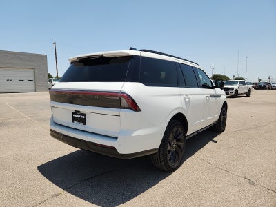 2027 Lincoln Navigator Reserve
