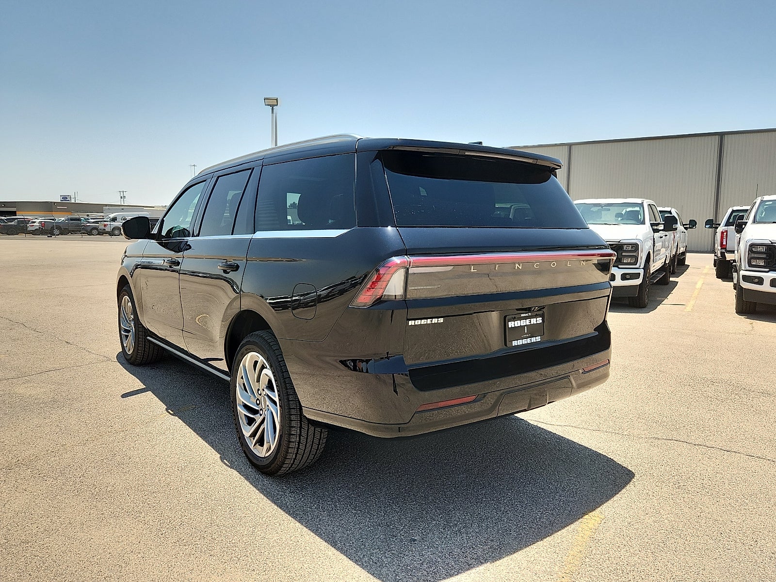 2027 Lincoln Navigator Reserve