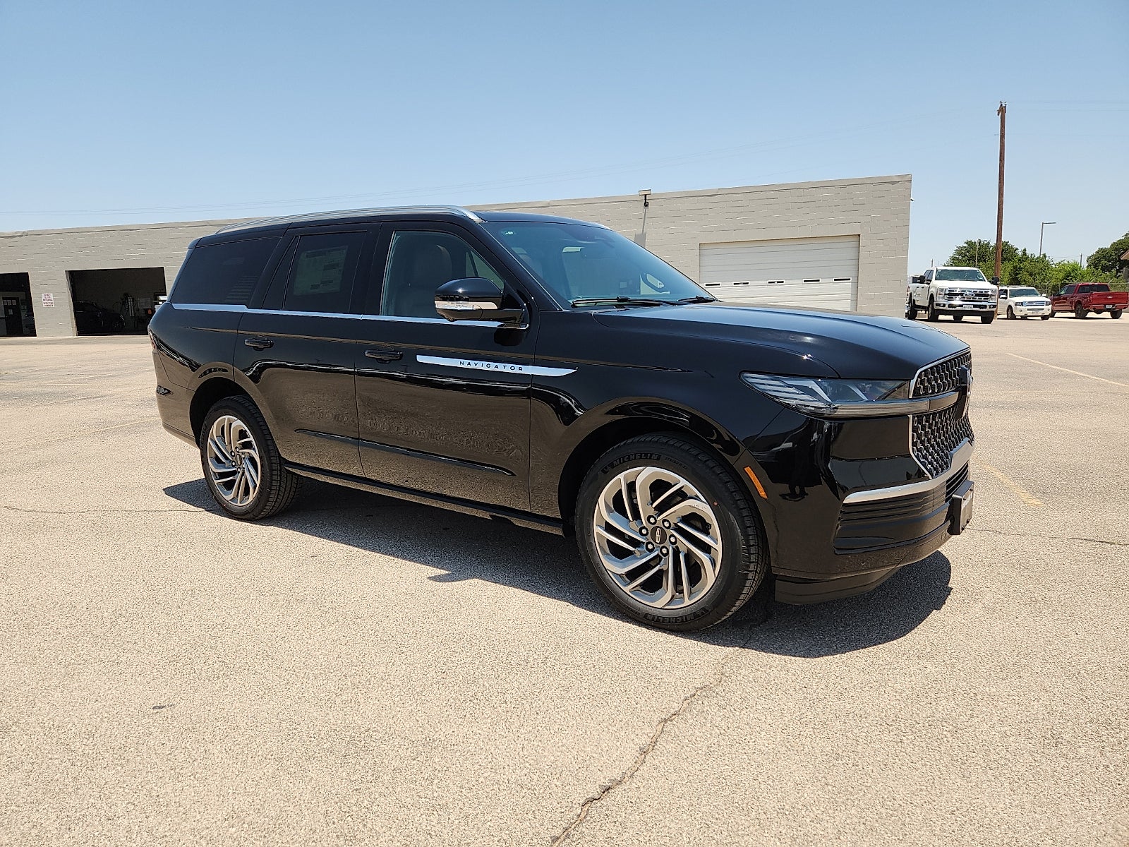 2027 Lincoln Navigator Reserve