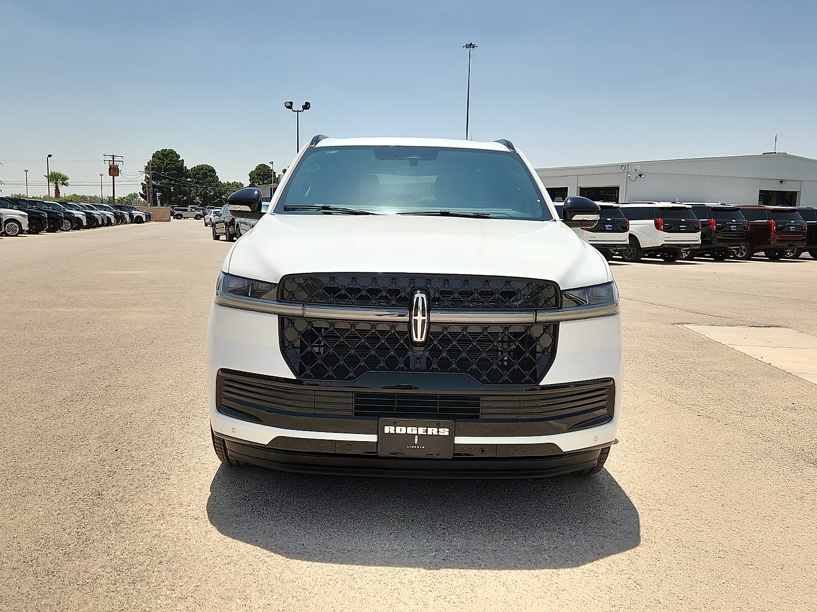 2027 Lincoln Navigator Reserve