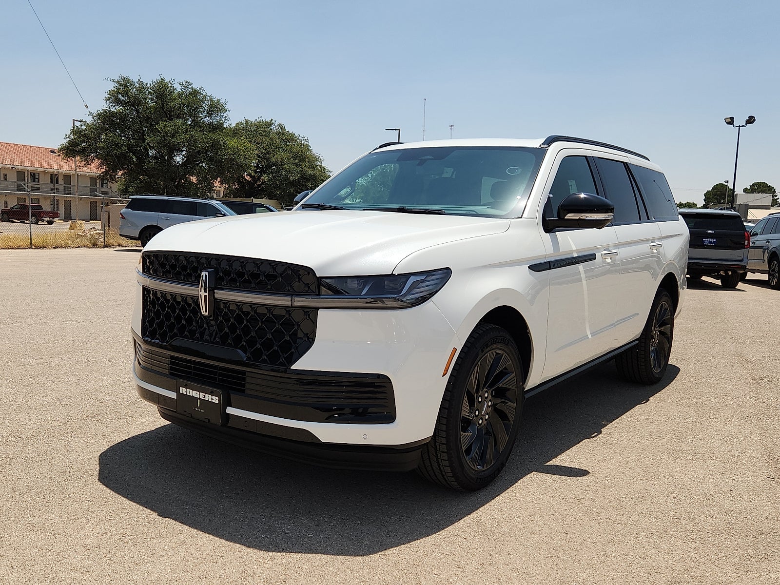 2027 Lincoln Navigator Reserve