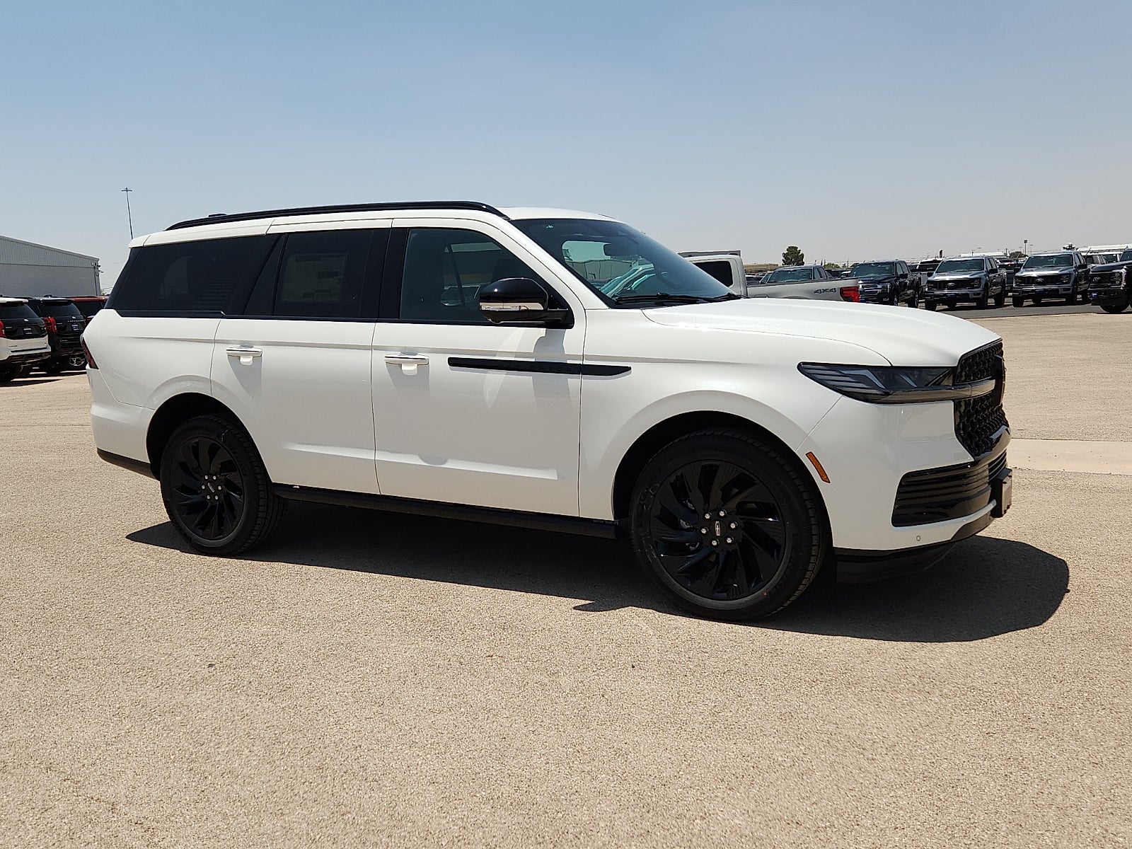 2027 Lincoln Navigator Reserve