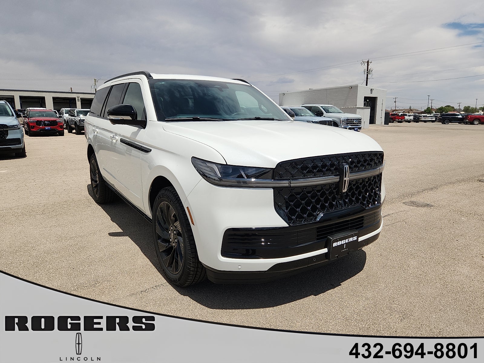 2026 Lincoln Navigator Reserve 4WD's photo