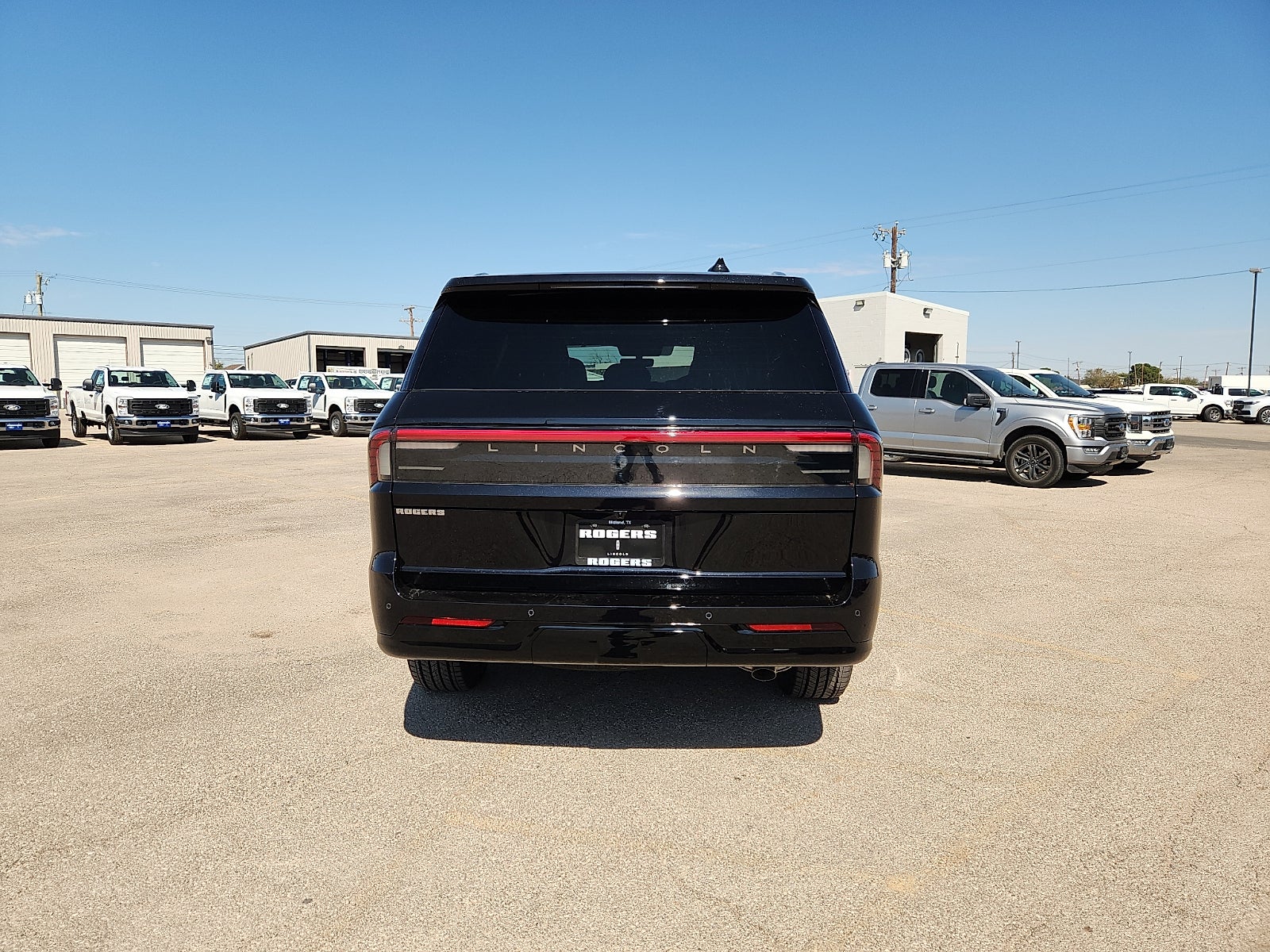 2027 Lincoln Navigator Reserve