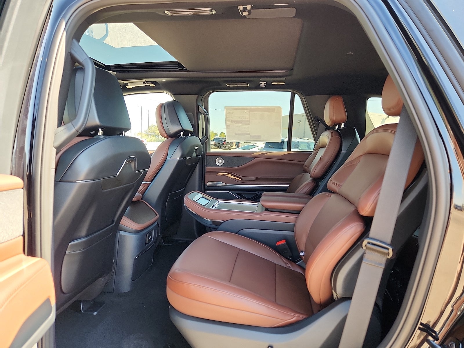 2027 Lincoln Navigator Reserve