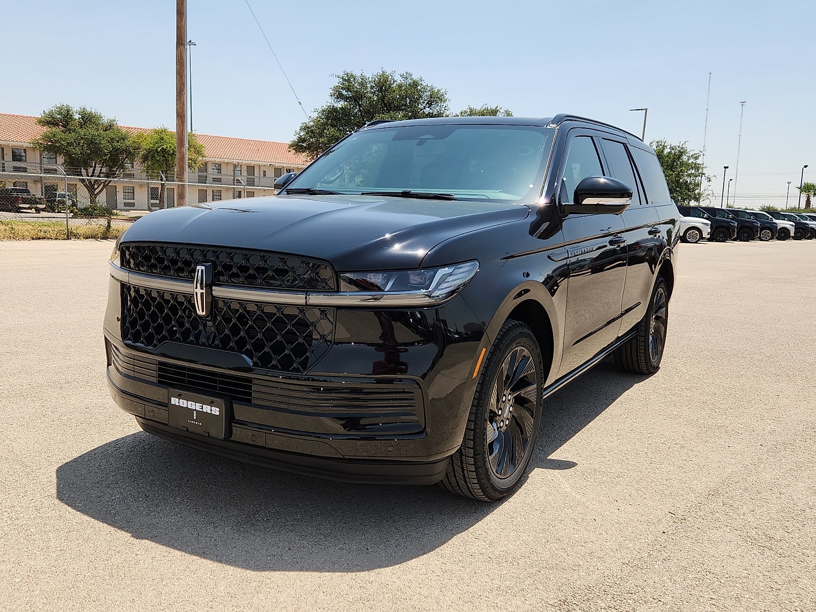 2027 Lincoln Navigator Reserve