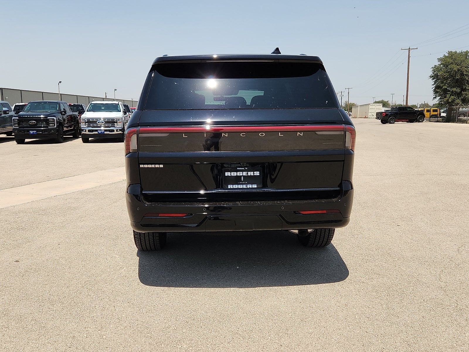 2027 Lincoln Navigator Reserve