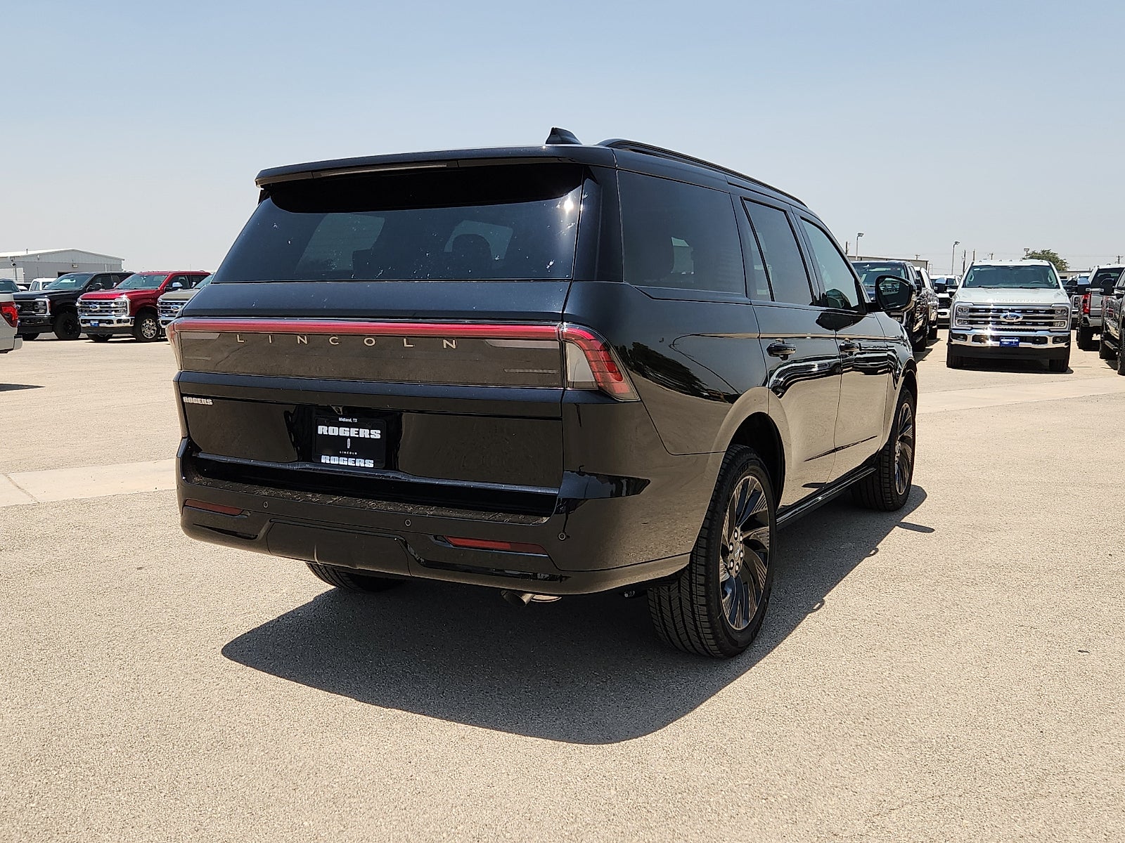 2027 Lincoln Navigator Reserve