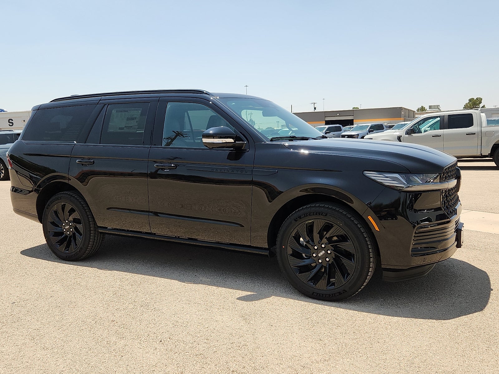 2027 Lincoln Navigator Reserve