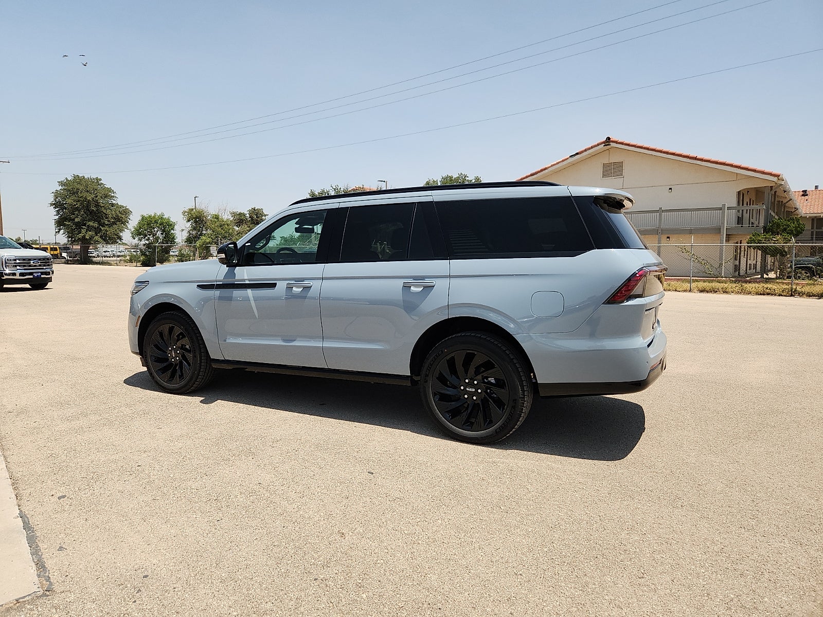 2027 Lincoln Navigator Reserve
