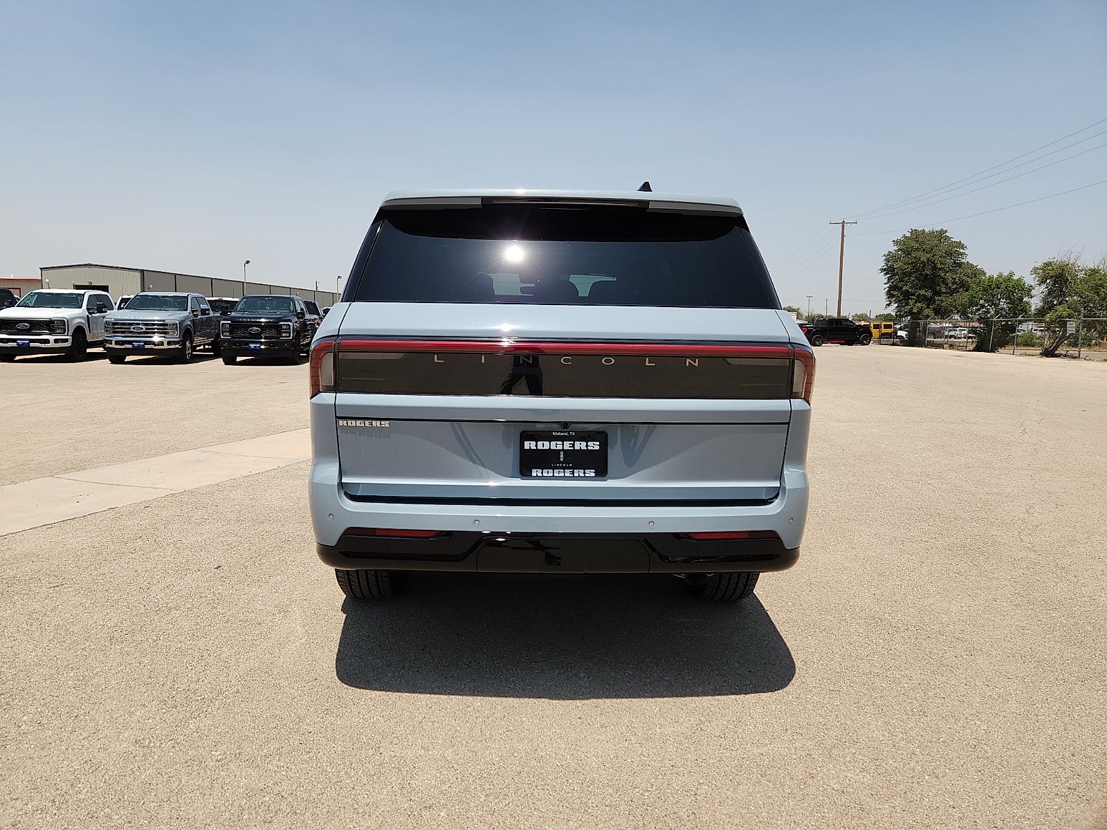 2027 Lincoln Navigator Reserve