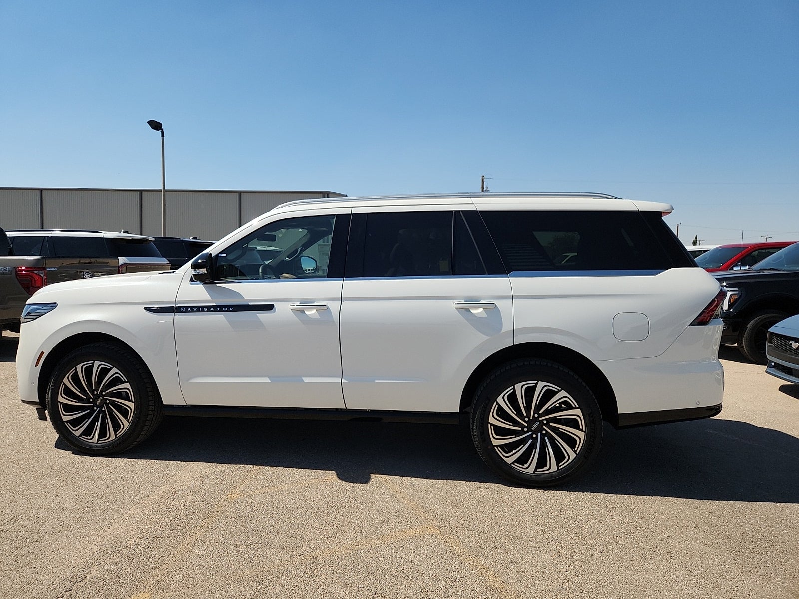 2025 Lincoln Navigator Lincoln Black Label