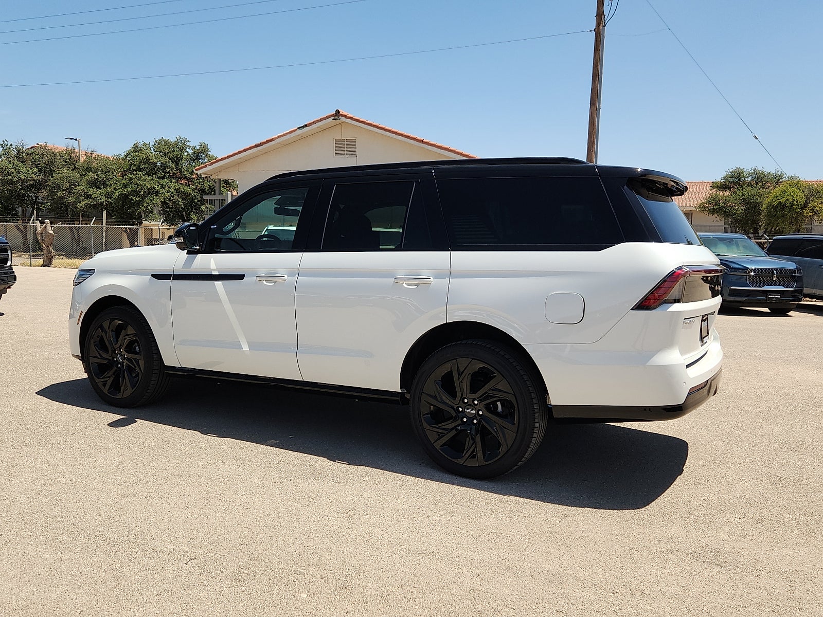 2027 Lincoln Navigator Black Label