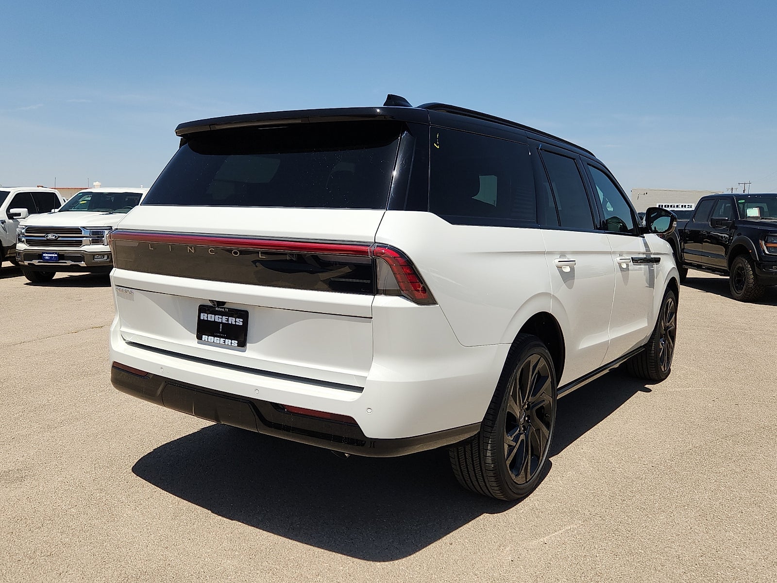 2027 Lincoln Navigator Black Label