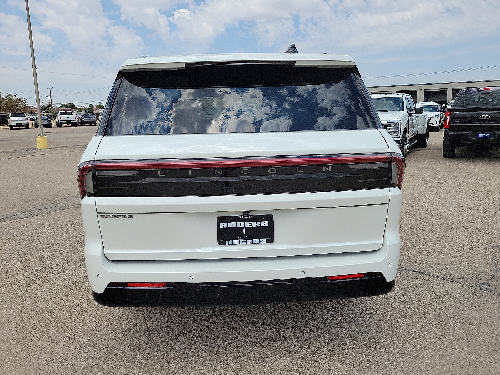 2025 Lincoln Navigator Reserve-L