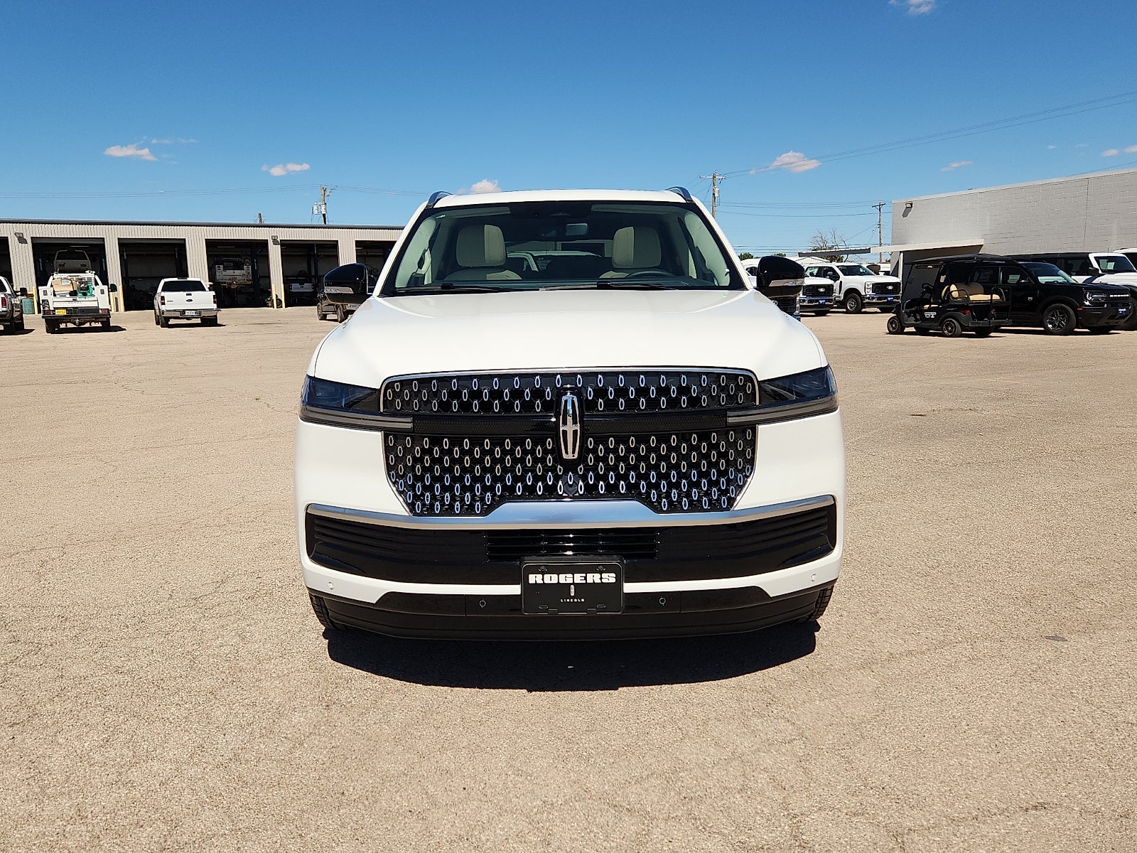 2027 Lincoln Navigator L Reserve