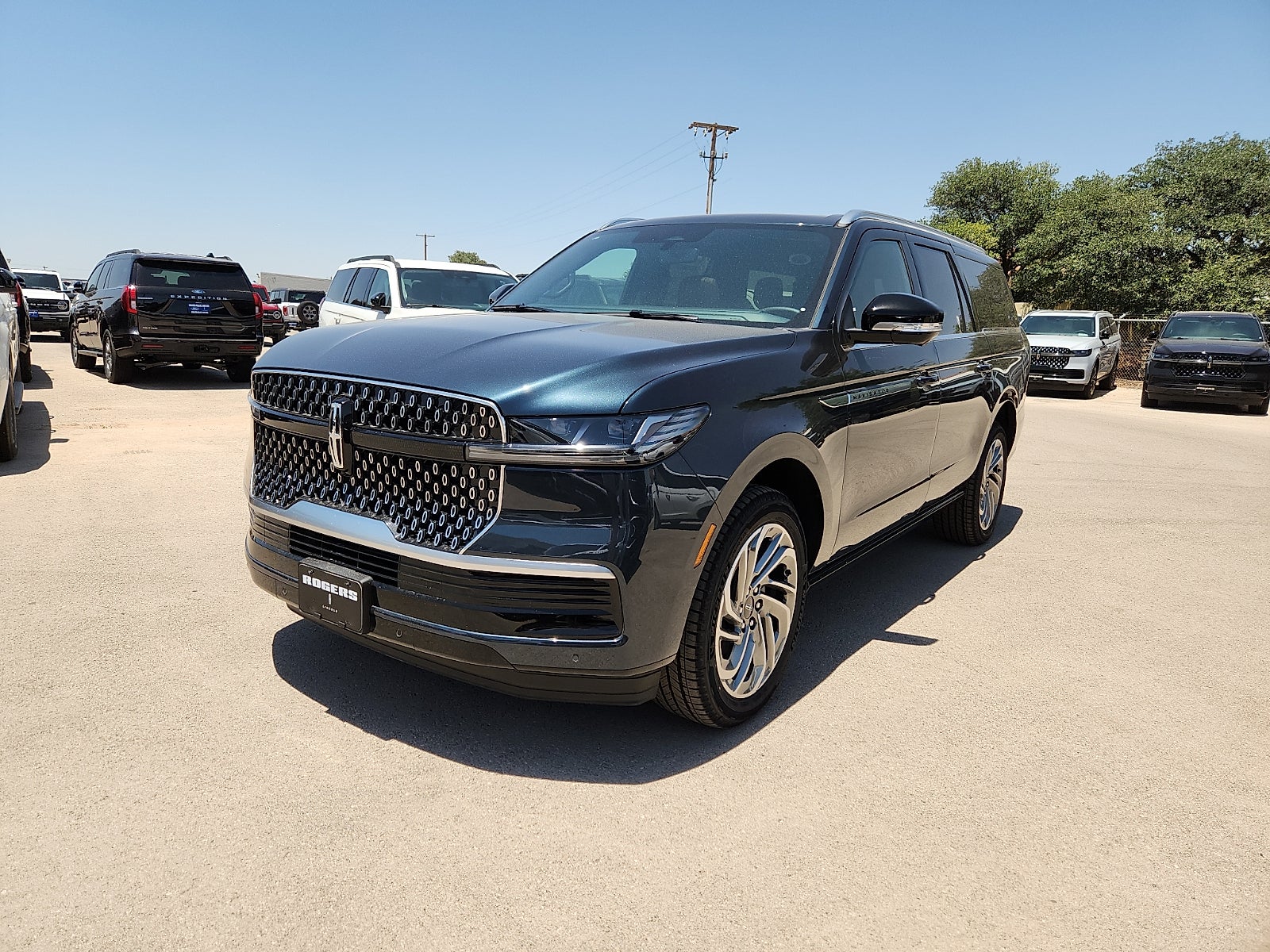 2026 Lincoln Navigator L Reserve