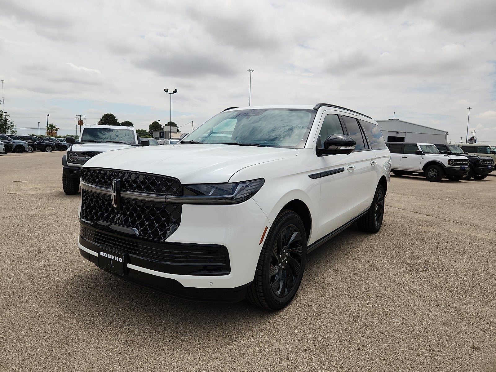 2026 Lincoln Navigator L Reserve
