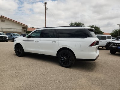 2026 Lincoln Navigator L Reserve