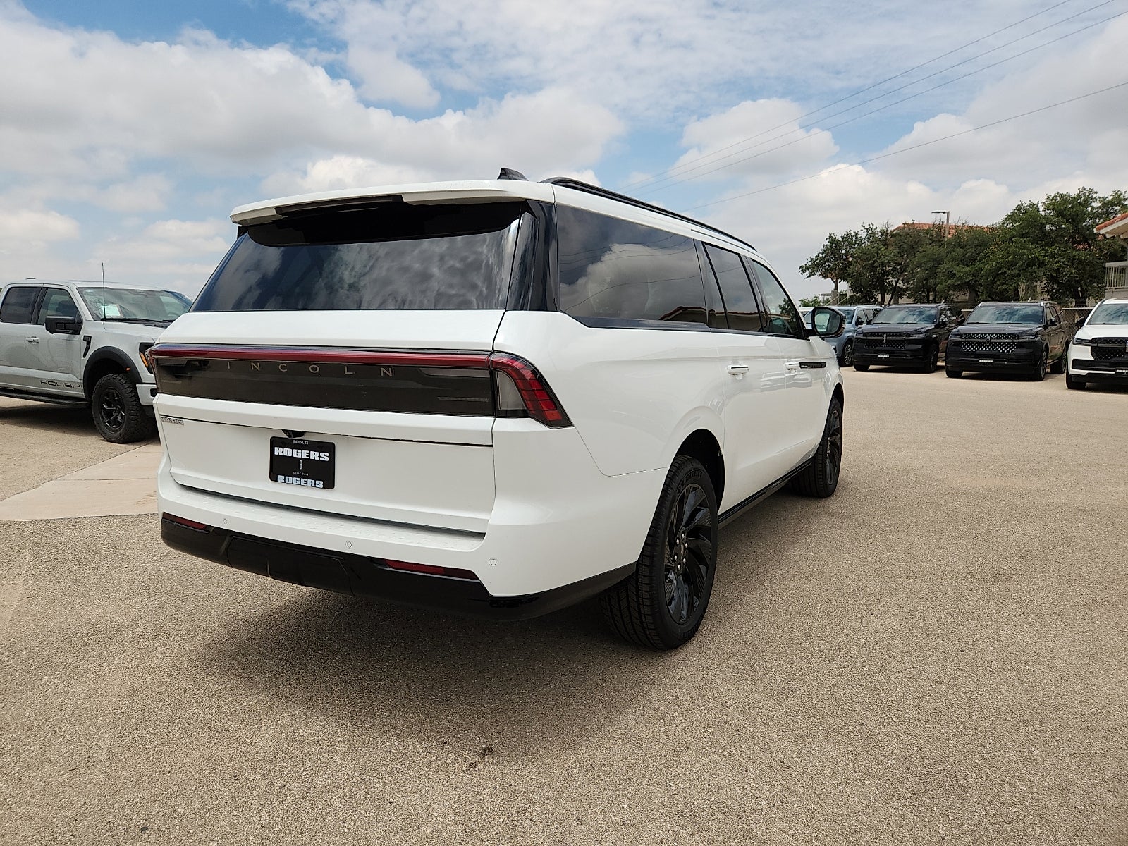 2026 Lincoln Navigator L Reserve