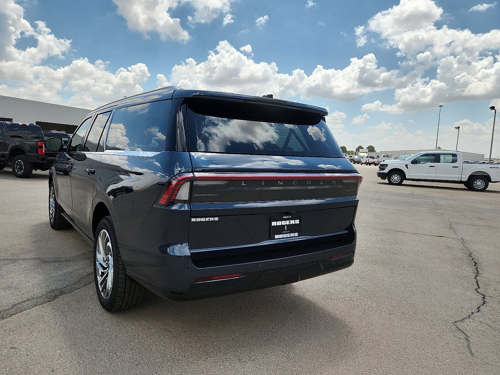 2025 Lincoln Navigator Reserve-L