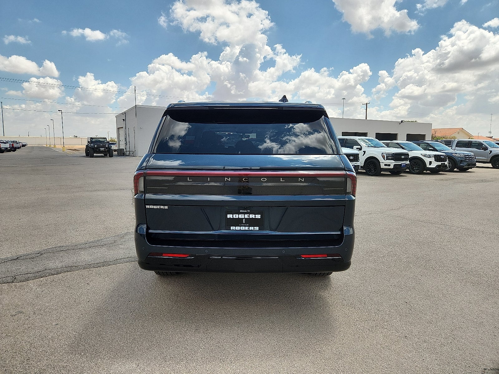 2025 Lincoln Navigator Reserve-L
