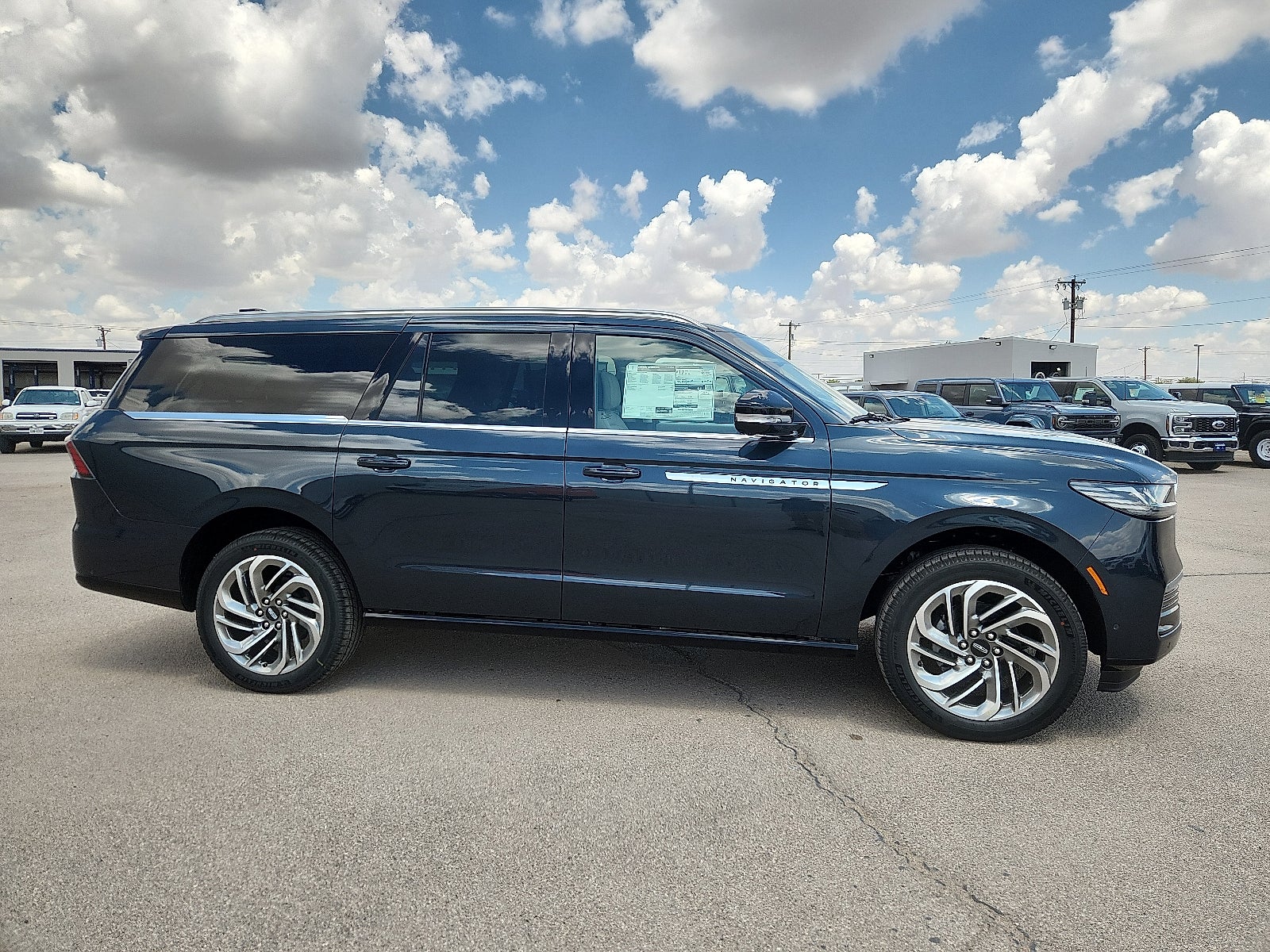 2025 Lincoln Navigator Reserve-L