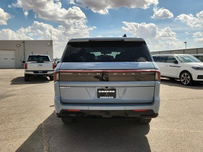 2027 Lincoln Navigator L Reserve