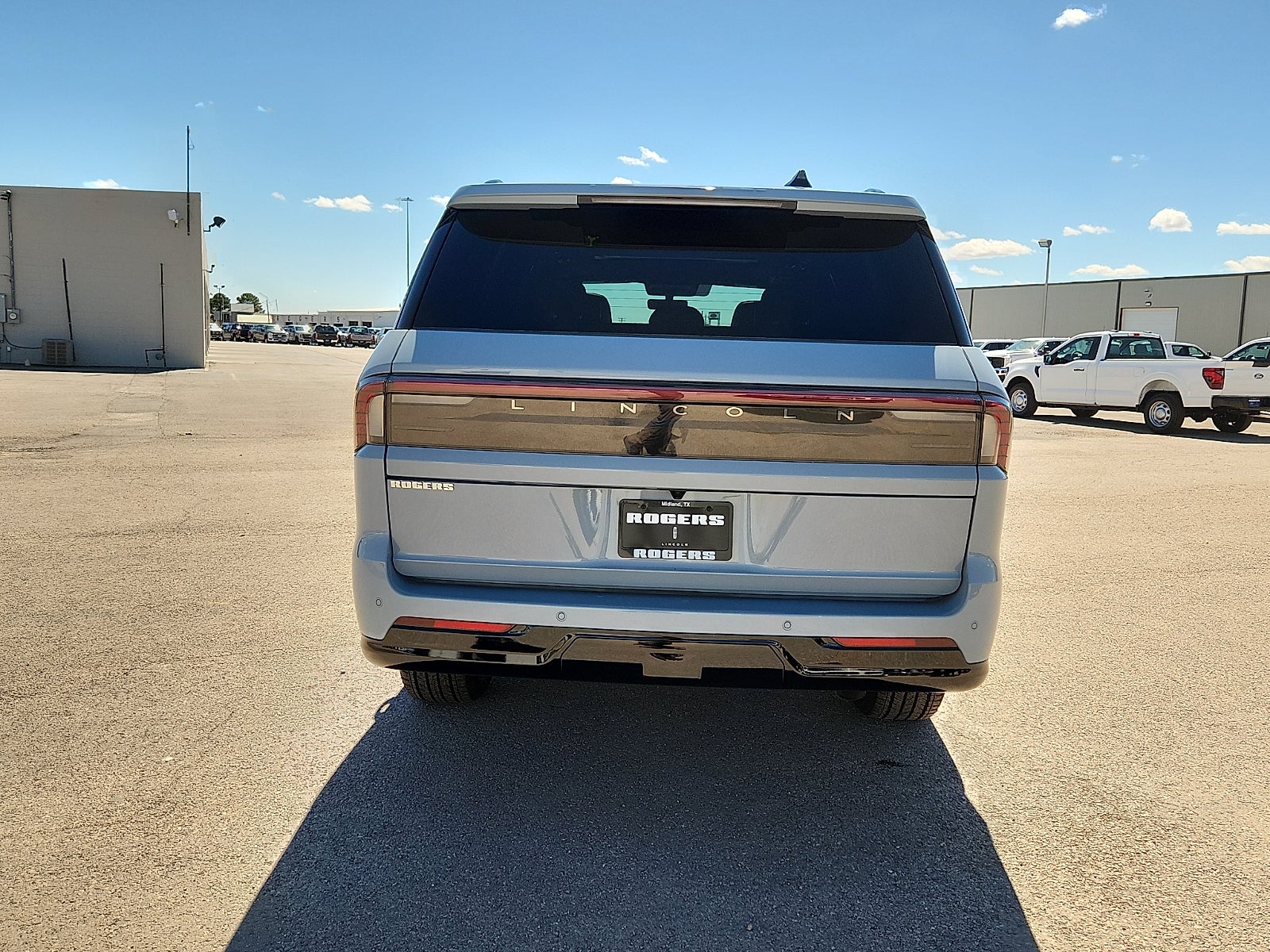 2027 Lincoln Navigator L Reserve