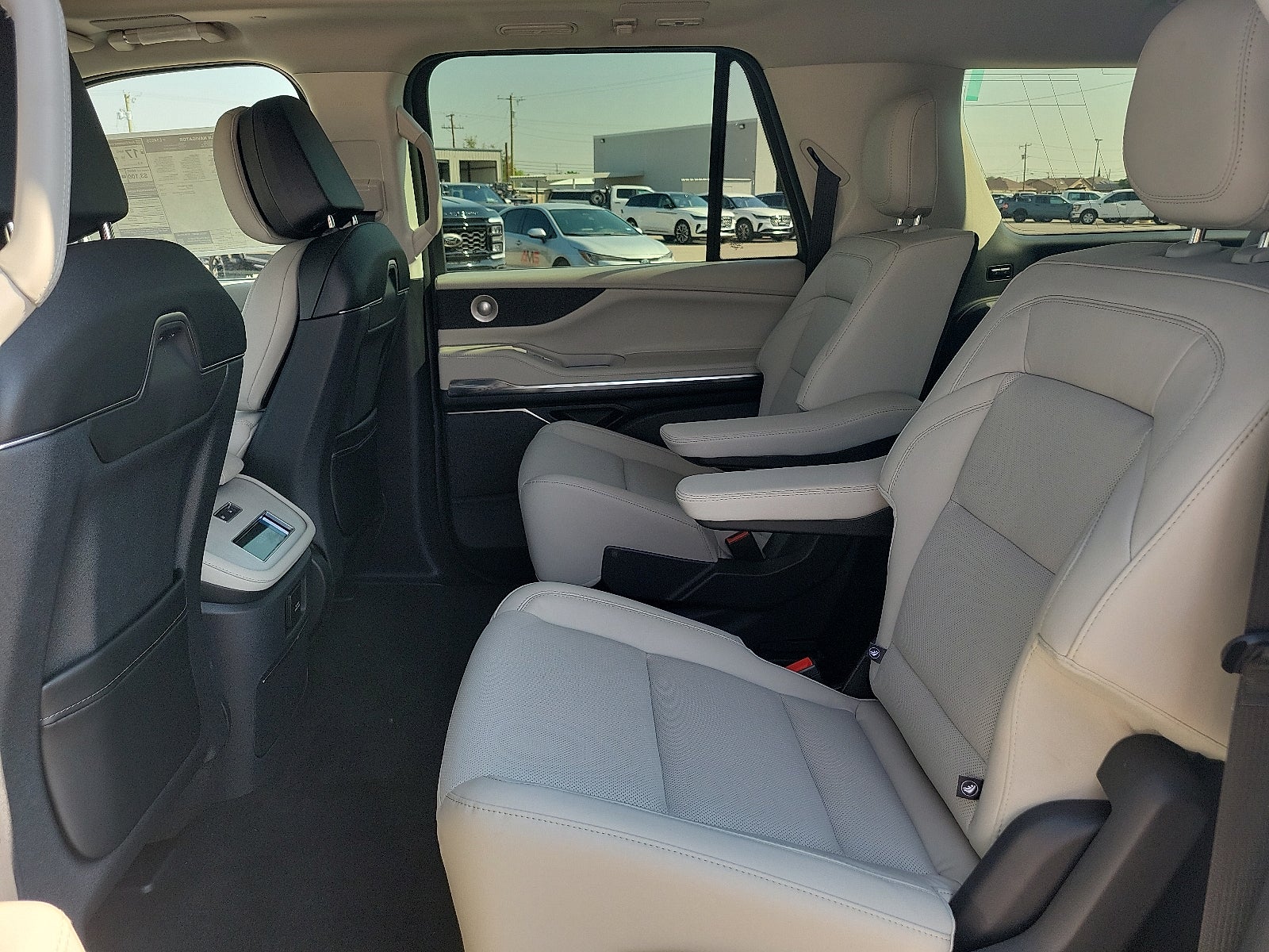 2025 Lincoln Navigator Reserve-L