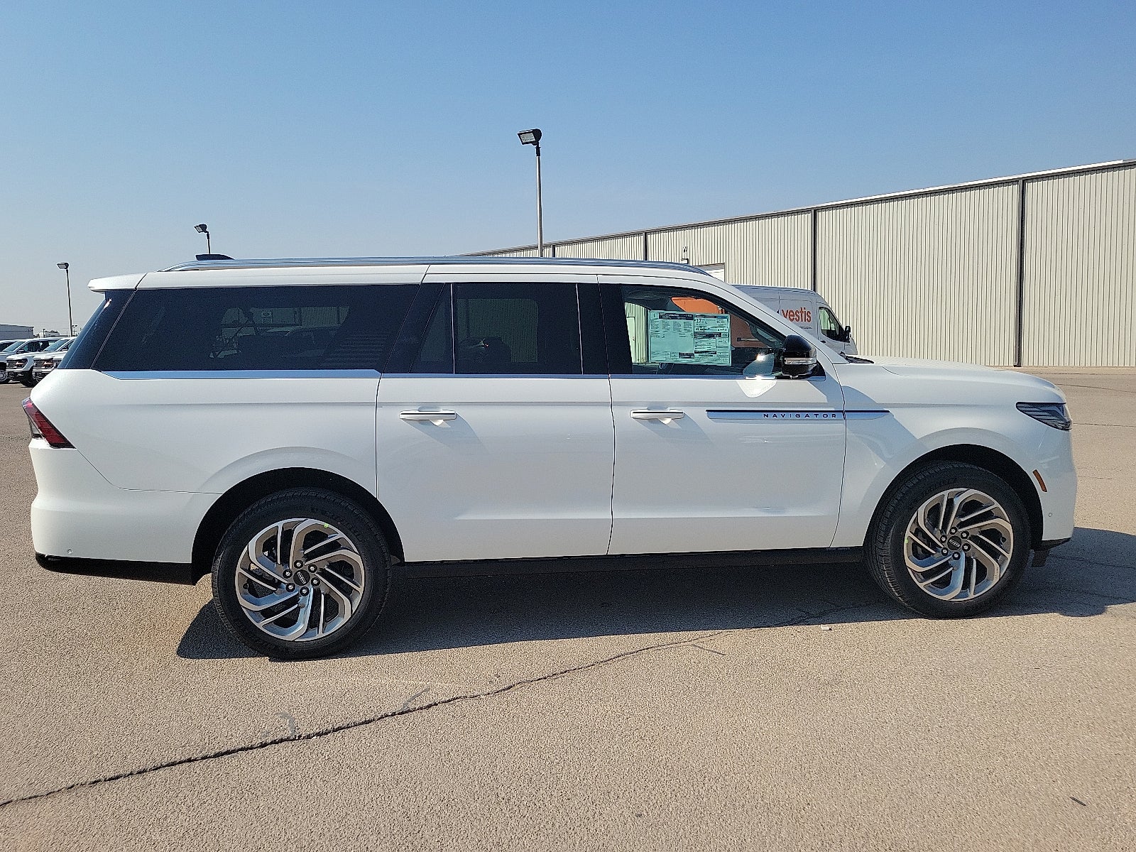 2025 Lincoln Navigator Reserve-L