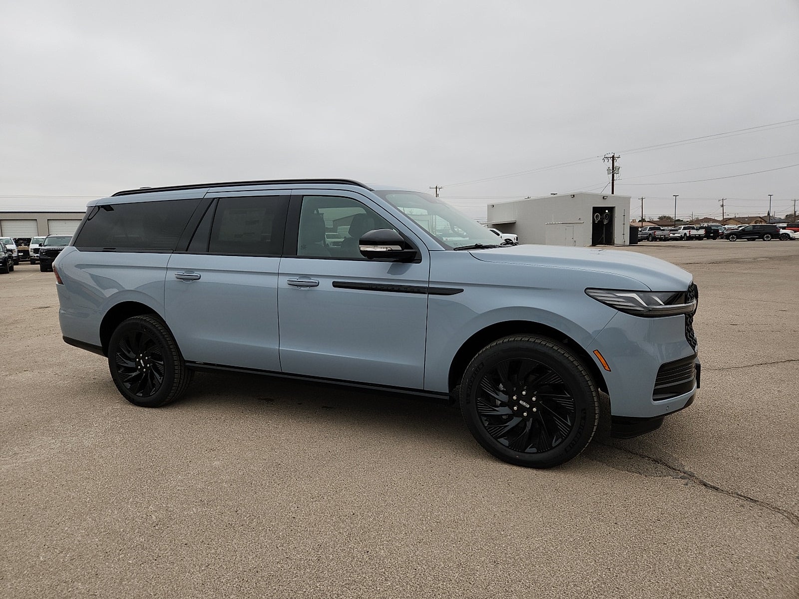2025 Lincoln Navigator Reserve-L