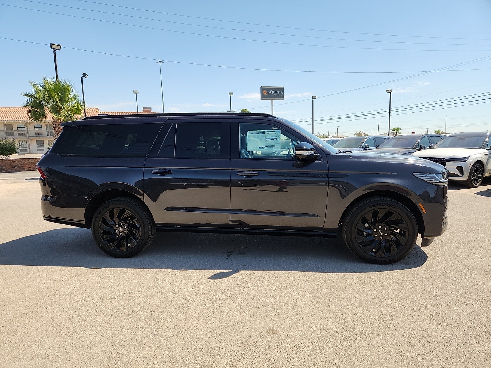 2025 Lincoln Navigator Reserve-L