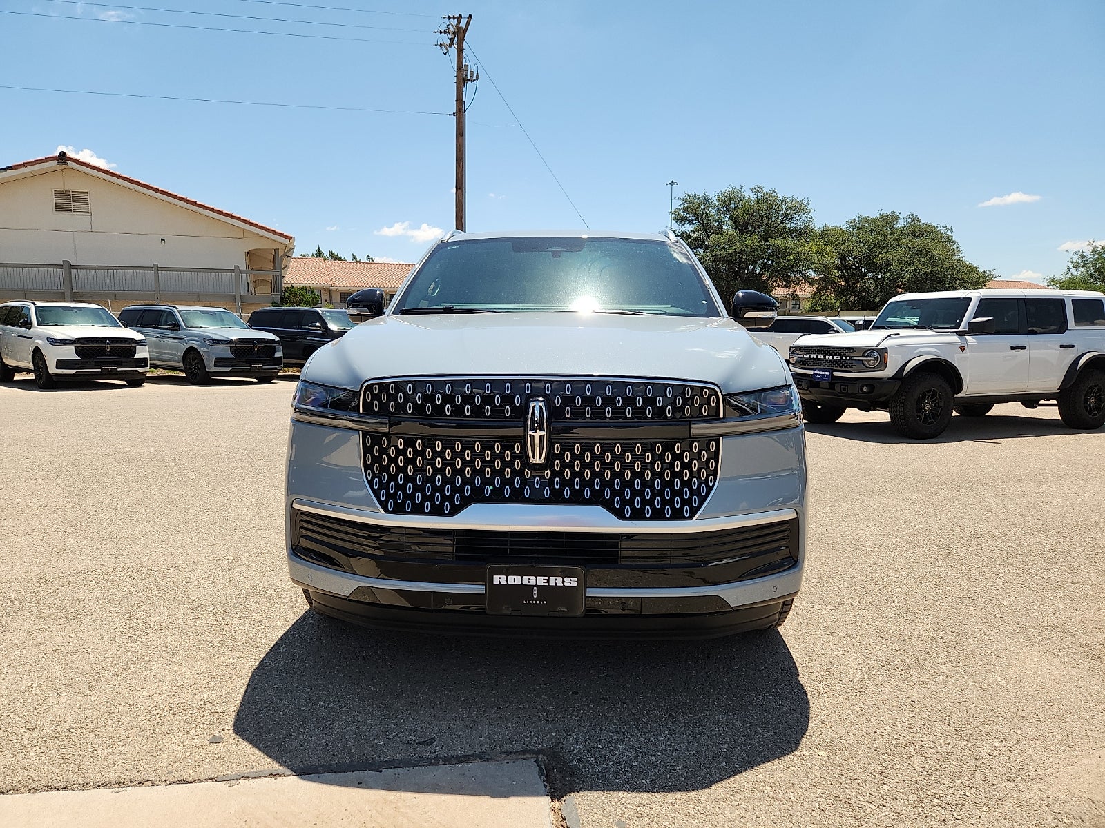 2026 Lincoln Navigator L Reserve