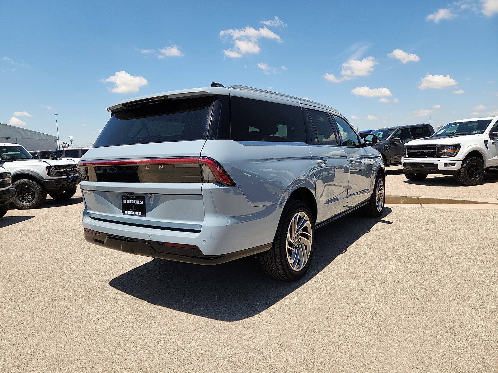 2026 Lincoln Navigator L Reserve