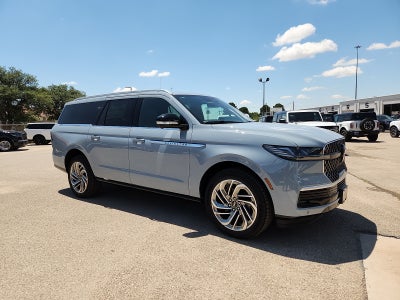 2026 Lincoln Navigator L Reserve