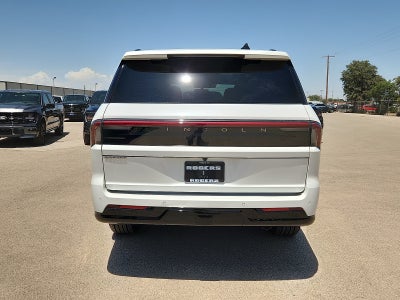 2027 Lincoln Navigator L Reserve
