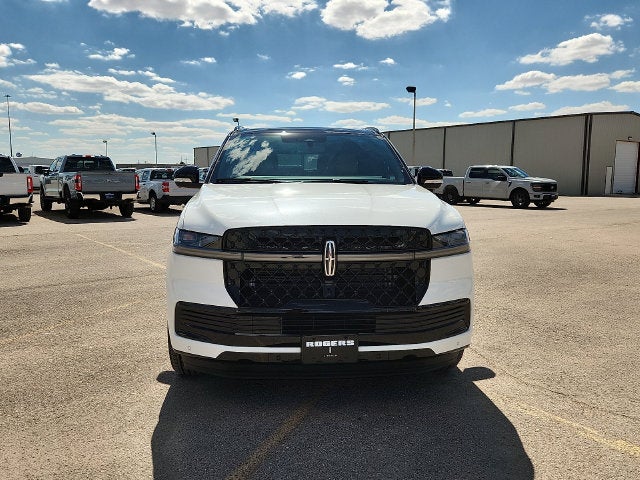 2027 Lincoln Navigator L Black Label