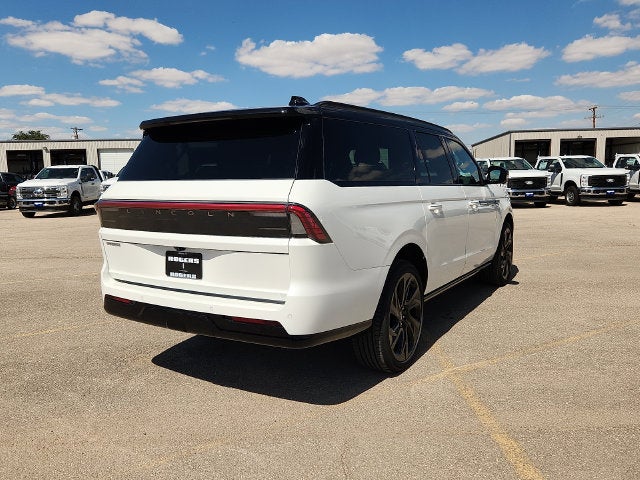 2027 Lincoln Navigator L Black Label