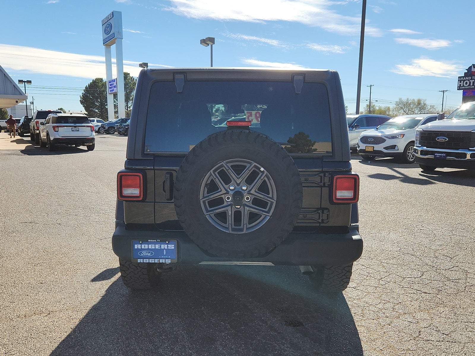 2024 Jeep Wrangler Sport S